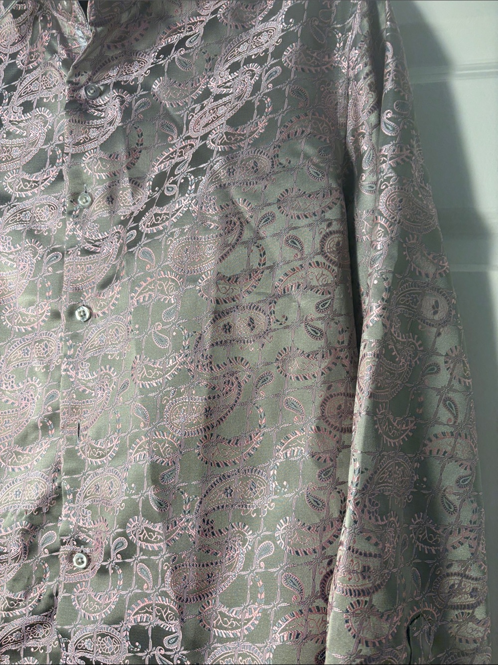 Barry Wang Men’s Medium Pink & Silver Paisley Dress Shirt - Picture 6 of 8